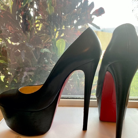 Christian Louboutin Daffodile Platform Red Sole - Picture 4 of 16